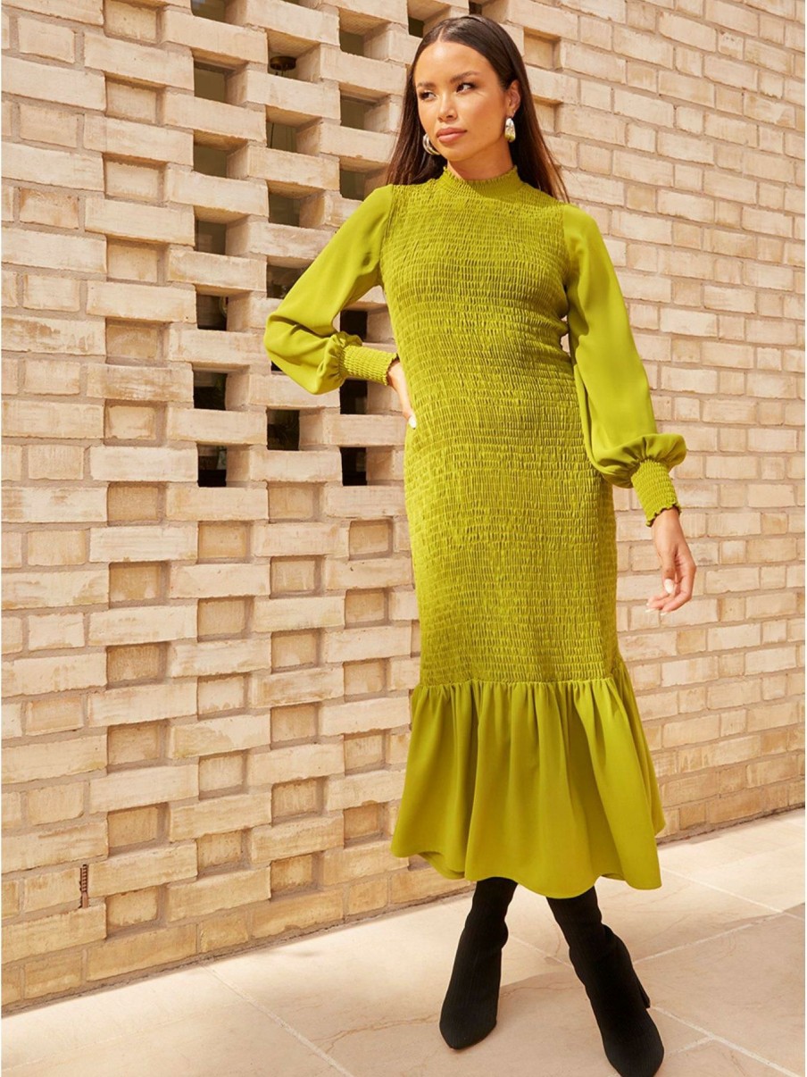 Clothing * | Chi Chi London Original Long Sleeve Shirred Maxi Dress In Green